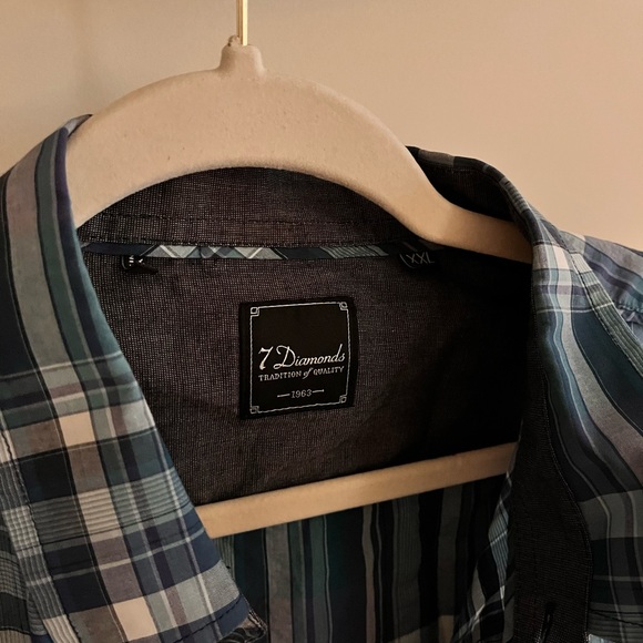 Men’s Dress Shirt - Picture 2 of 2